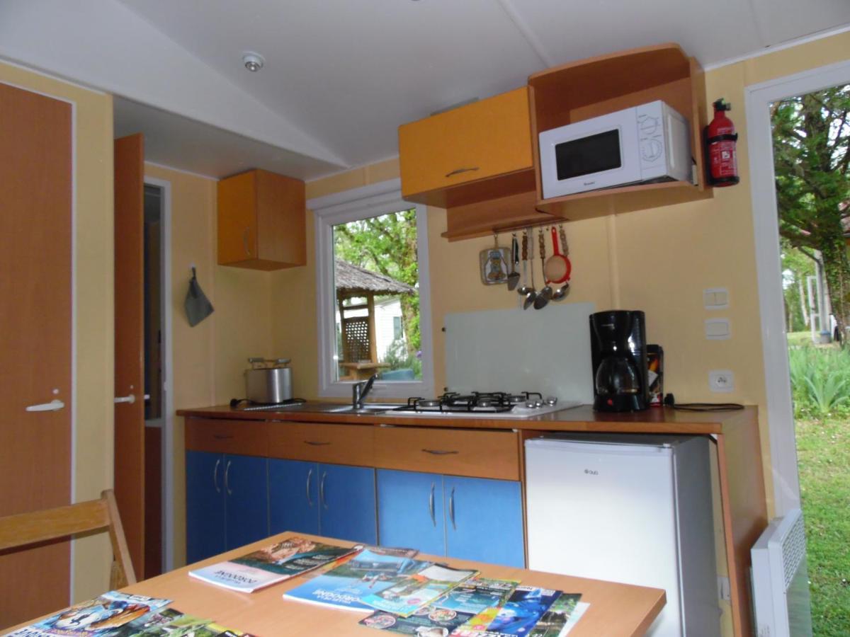 Camping Les Paillotes Payrac Екстериор снимка