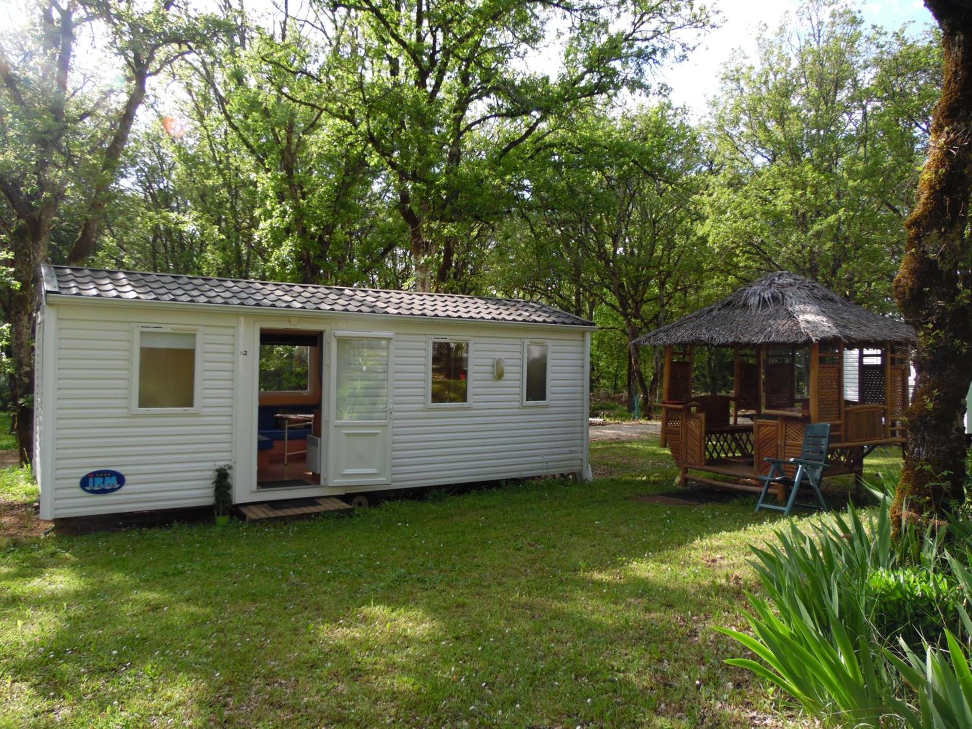 Camping Les Paillotes Payrac Екстериор снимка